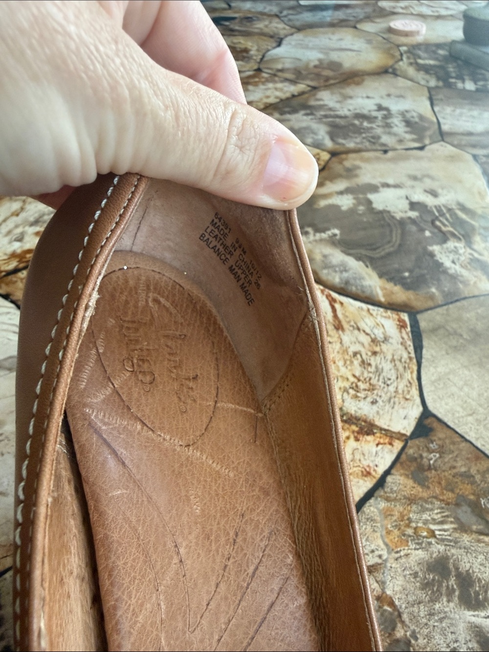 Clarks Indigo Cognac Leather Wooden Wedge Pumps Women’s Size 9.5 Comfort Shoes - Picture 3 of 6